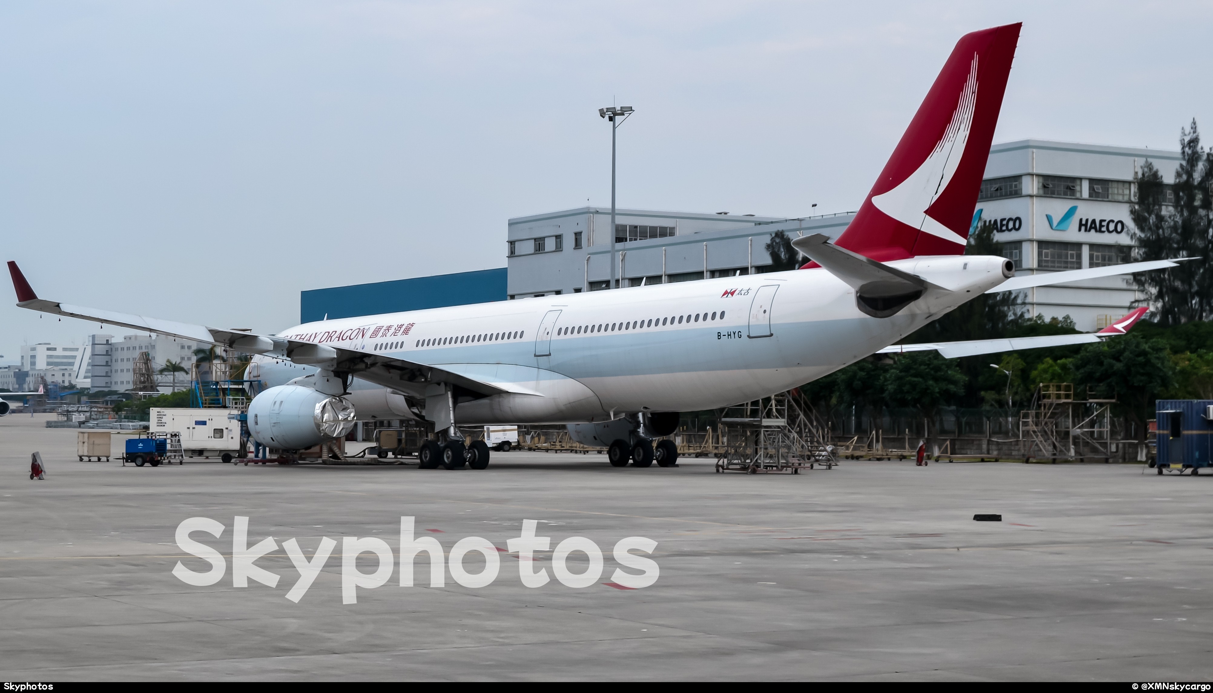 港龙航空 A330-343X